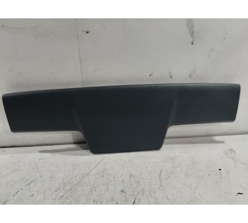 Обшивка крышки багажника