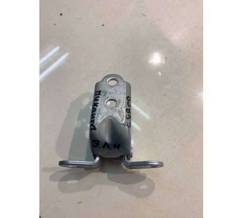 Петля двери (задняя, левая, нижняя)