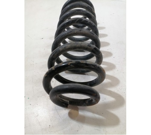 Пружина подвески задняя