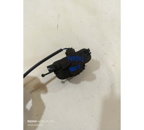 Привод лючка бензобака (замок) 