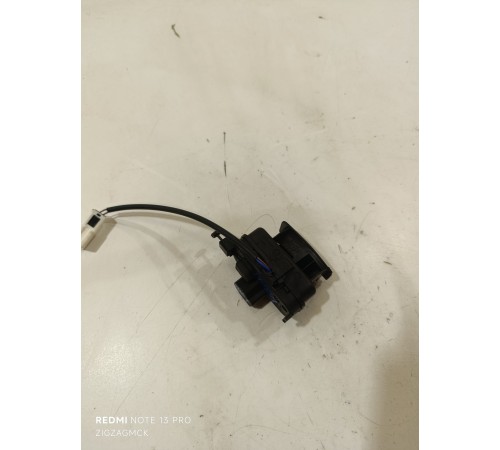 Привод лючка бензобака (замок) 