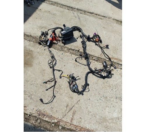 Электропроводка подкапотная с монтажным блоком