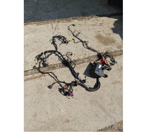 Электропроводка подкапотная с монтажным блоком