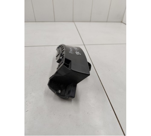 Кронштейн заднего бампера правый