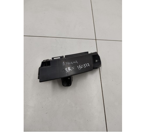 Кронштейн заднего бампера правый