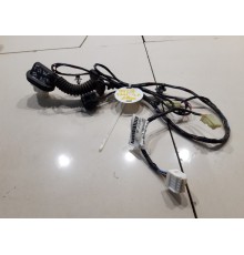 Электропроводка двери (задняя левая)