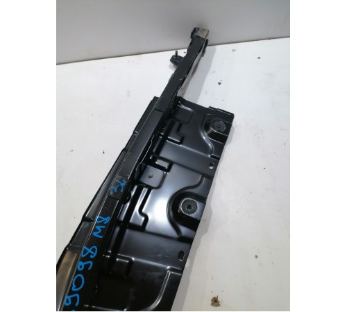 Ступенька левой сдвижной двери с направляющей