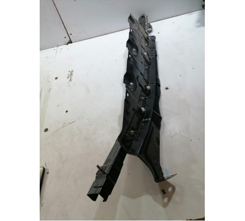 Ступенька левой сдвижной двери с направляющей