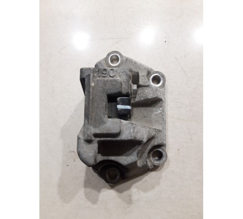 Кронштейн(крепление) двигателя