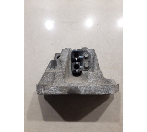 Кронштейн(крепление) двигателя