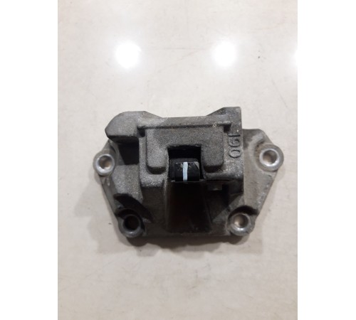 Кронштейн(крепление) двигателя