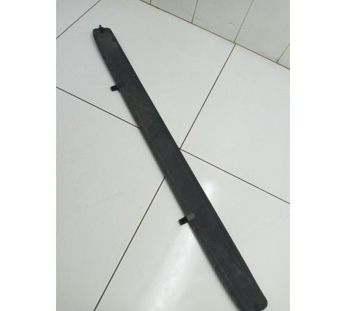 Шторка багажника