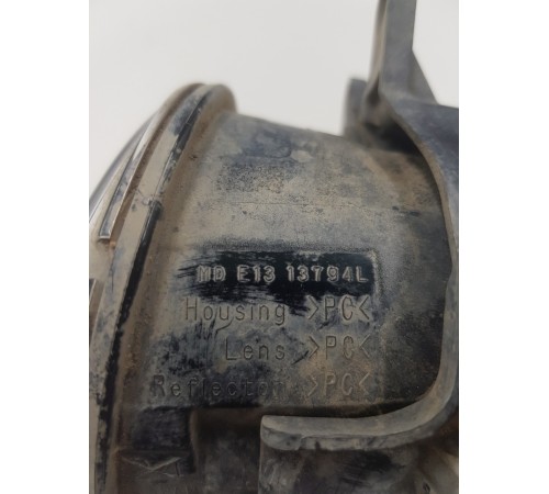 Фара противотуманная левая