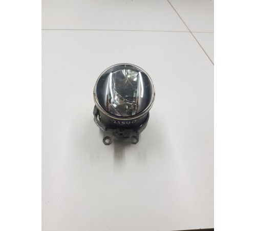 Фара противотуманная левая