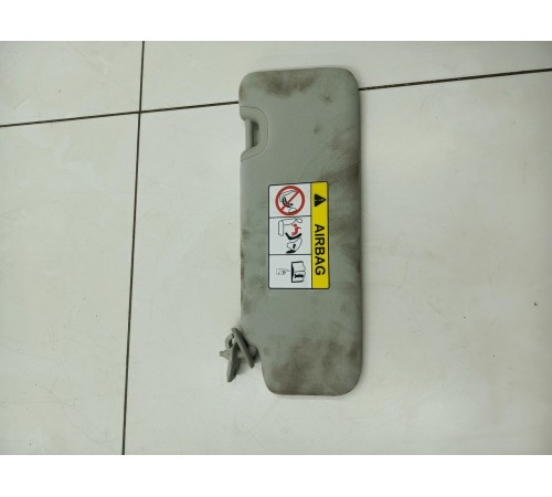 Козырек солнцезащитный правый