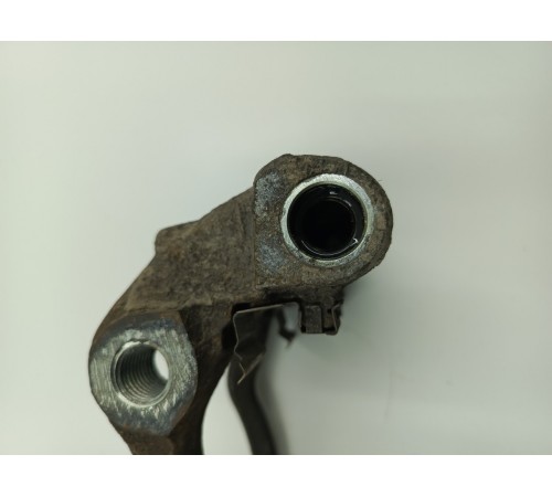 Скоба переднего суппорта,левая