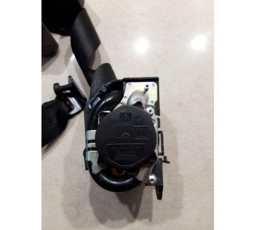 Ремень безопасности (задний правый)