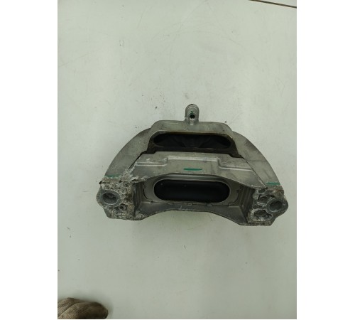 Опора двигателя правая