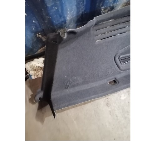 Обшивка багажного отсека правая