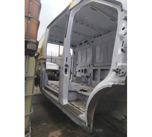 Порог со стойкой правый