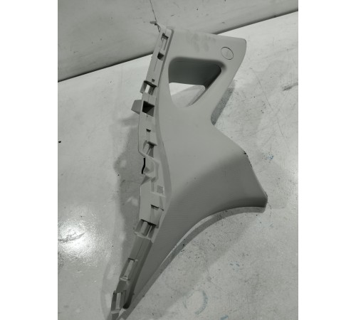 Обшивка багажника правая верхняя