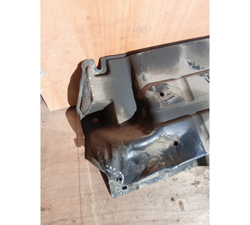 Защита антигравийная левая