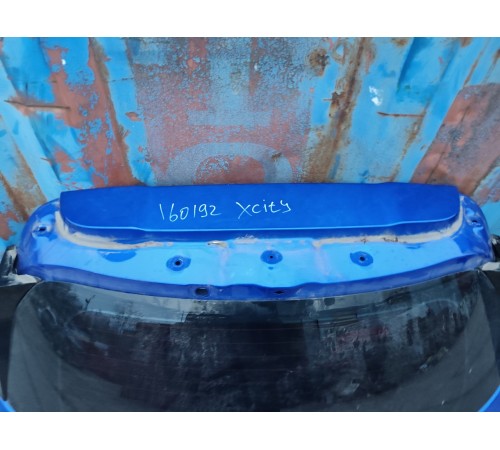 Дверь багажника со стеклом