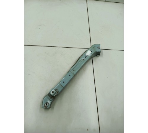 Кронштейн передней панели левый