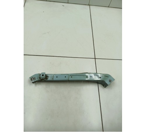 Кронштейн передней панели левый