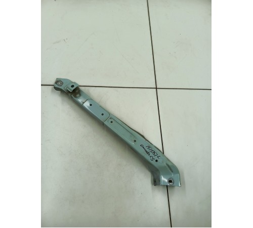 Кронштейн передней панели левый