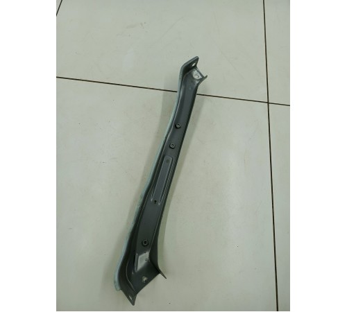 Кронштейн передней панели левый