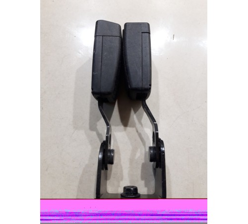 Ответная часть ремня безопасности задняя правая