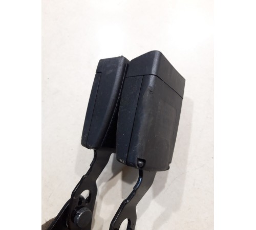 Ответная часть ремня безопасности задняя правая