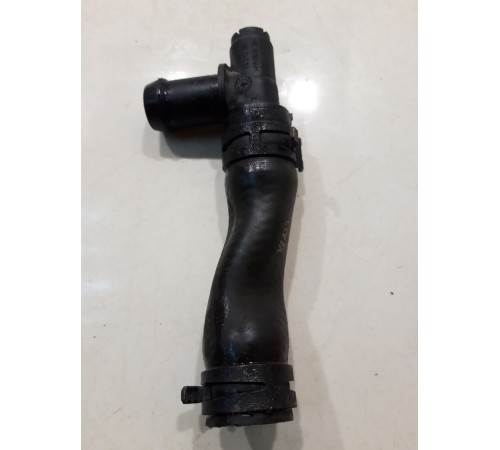 Патрубок радиатора