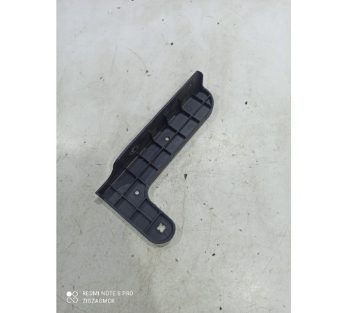 Кронштейн обшивки багажника задний левый