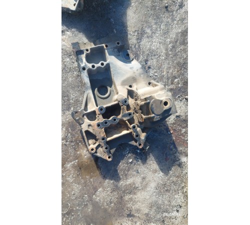 Кронштейн(крепление) передней рессоры левый