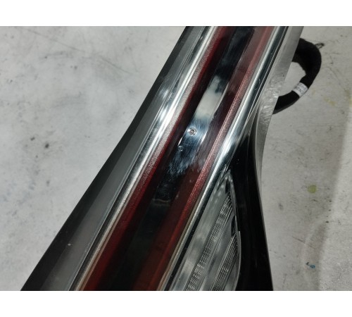 Фонарь крышки багажника левый внутренний