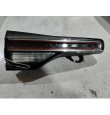 Фонарь крышки багажника левый внутренний