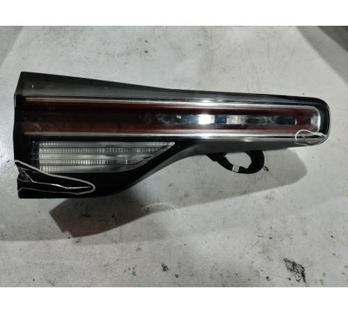 Фонарь крышки багажника левый внутренний