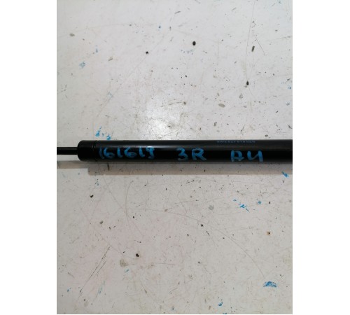 Амортизатор багажника правый