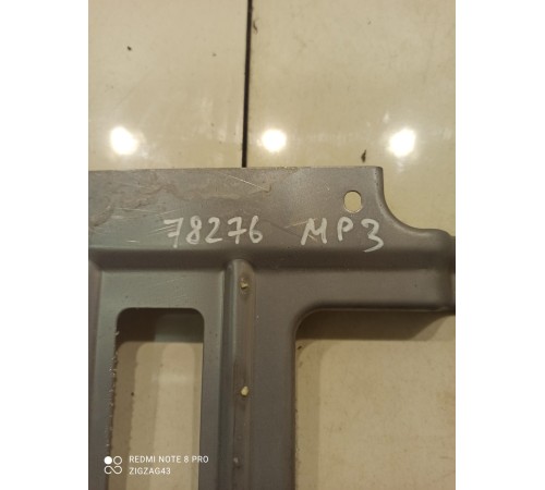 Кронштейн(крепеж) салона