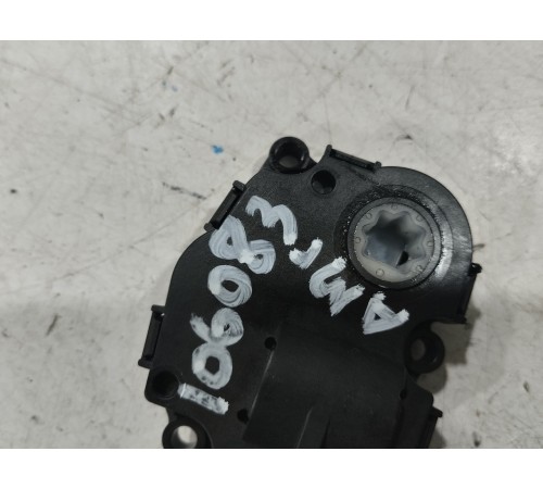 Моторчик привода заслонок отопителя