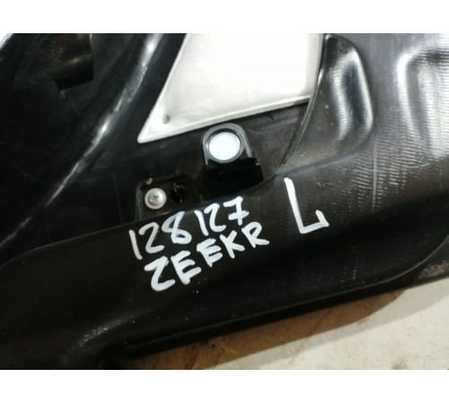 Накладка центральной стойки левая нижняя