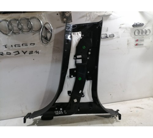 Накладка центральной стойки левая нижняя