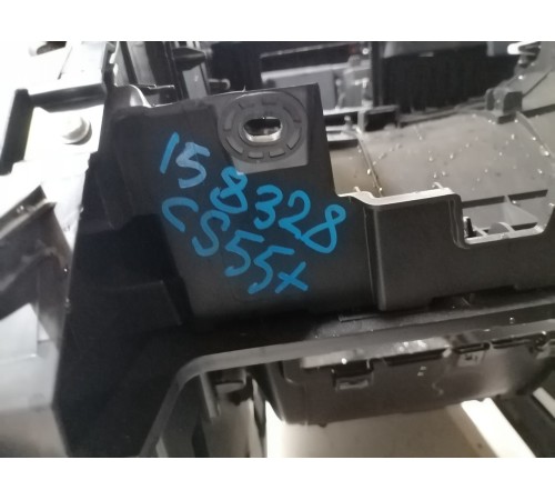 Центральная консоль с подлокотником