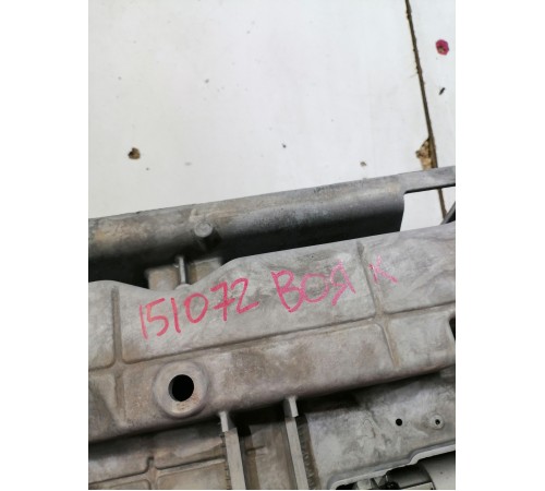 Механизм подъёма центрального экрана