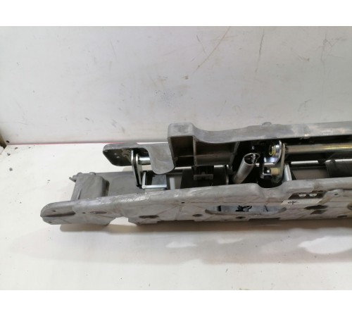 Механизм подъёма центрального экрана