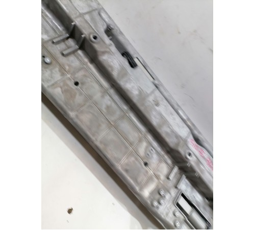 Механизм подъёма центрального экрана