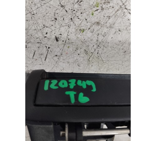 Ручка двери задняя правая внутренняя