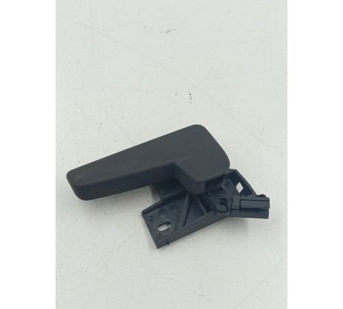 Ручка открывания капота